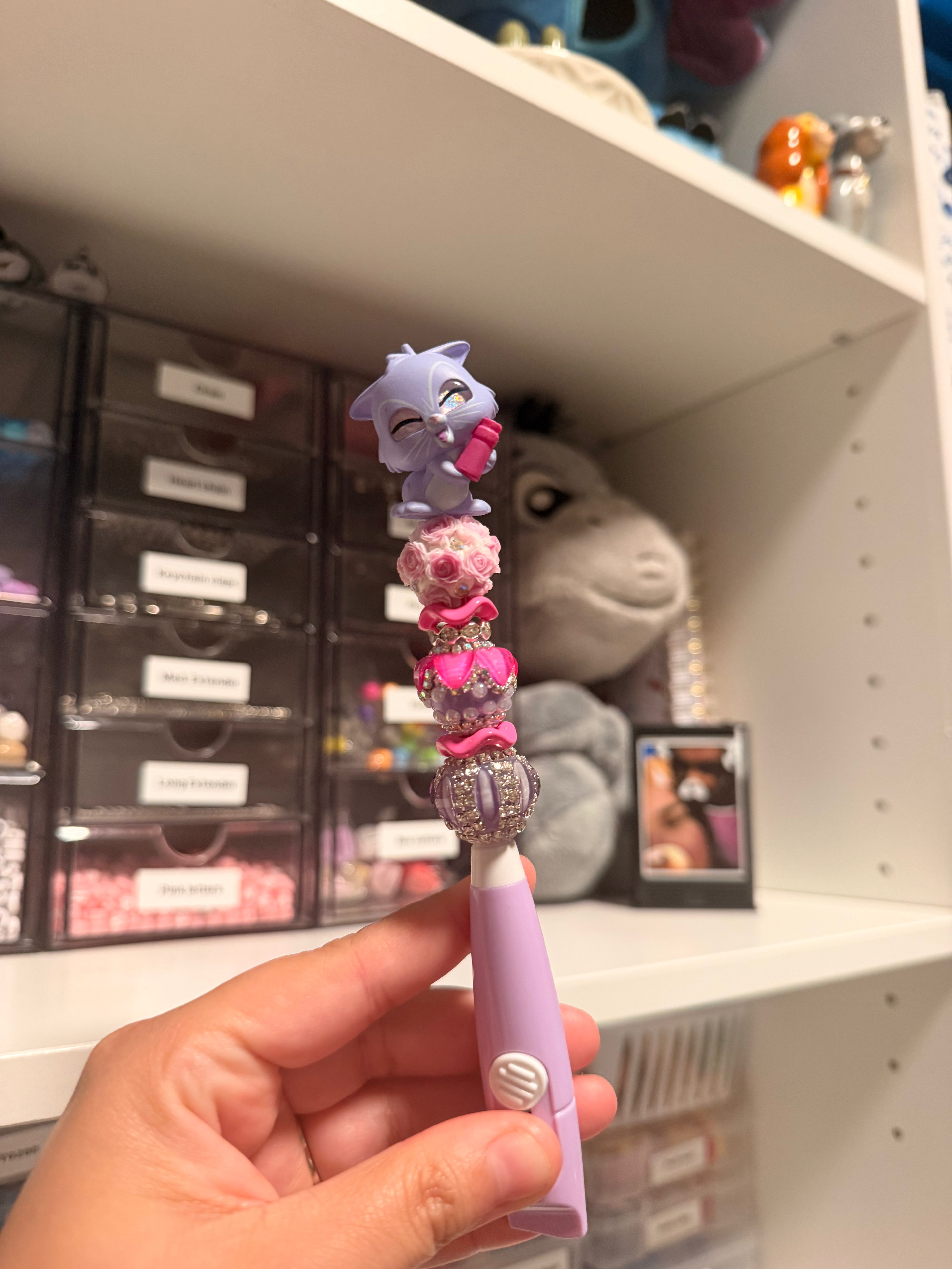 Yzma box cutter￼